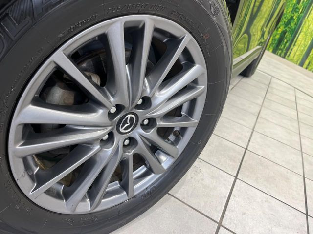 �y����17�C���`�A���~�z�C�[���z�O�ςɃ}�b�`���������A���~�z�C�[���𑕒����Ă���܂��B�e��ЊO�A���~�z�C�[����A�X�^�b�h���X�^�C�����戵�����Ă���܂��B���񂲑��k����������