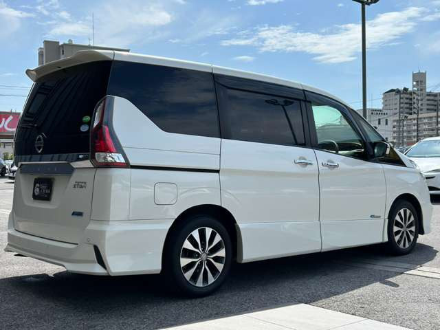 スリークロス滋賀店の車両は最長2年の安心保証も別途有料でお付けできます!詳細は当店スタッフまでお気軽にお問い合わせ下さい。