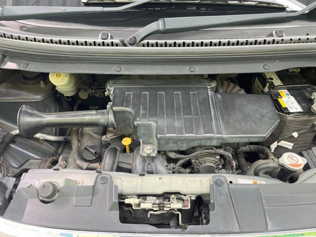 親切・丁寧な専門メカニックスタッフが応対!・車検・点検整備・事故等の修理などアフターサービスも安心。お車のカスタマイズもネクステージのサービススタッフまでご相談ください!