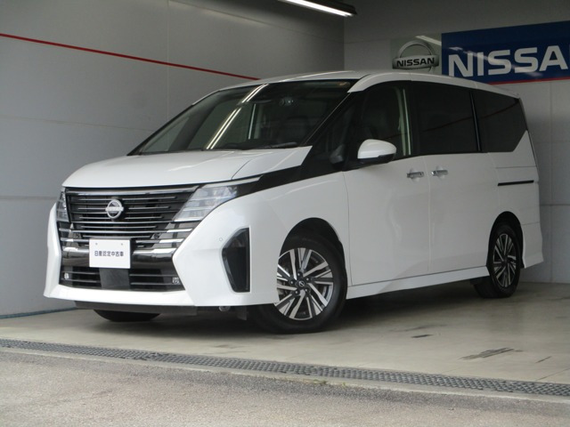 セレナ1.4 e-POWER ハイウェイスターV