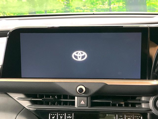 クラウンクロスオーバー2.5 G アドバンスト レザー パッケージ E-Four 4WD