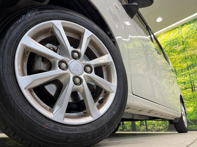�y�����A���~�z�C�[���z�O�ςɃ}�b�`���������A���~�z�C�[���𑕒����Ă���܂��B�e��ЊO�A���~�z�C�[����A�X�^�b�h���X�^�C�����戵�����Ă���܂��B���񂲑��k����������
