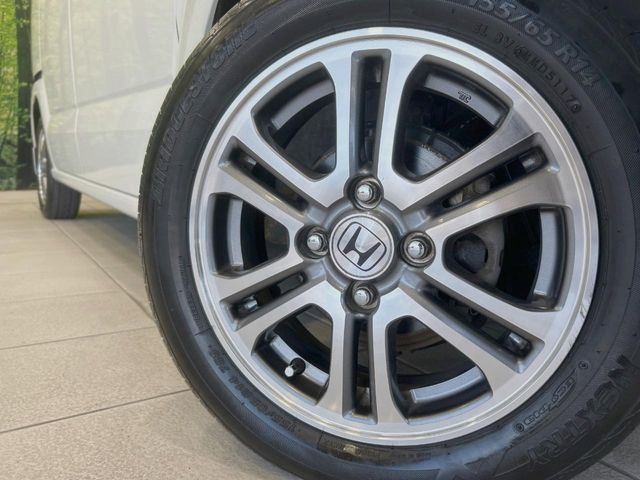 �y����14�C���`�A���~�z�C�[���z�O�ςɃ}�b�`���������A���~�z�C�[���𑕒����Ă���܂��B�e��ЊO�A���~�z�C�[����A�X�^�b�h���X�^�C�����戵�����Ă���܂��B���񂲑��k����������
