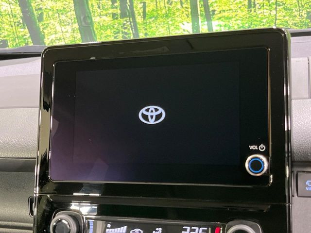 �y8�C���` �f�B�X�v���C�I�[�f�B�I�z���ʂ̃f�B�X�v���C��AppleCarPlay��AndroidAuto�����p�\�B�傫�ȉ�ʂŃX�}�z�i�r�A�v���������p���������܂���