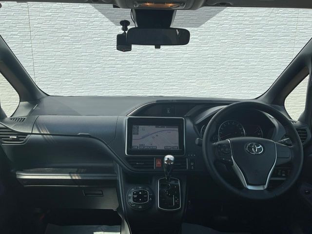 ヴォクシー2.0 ZS 煌