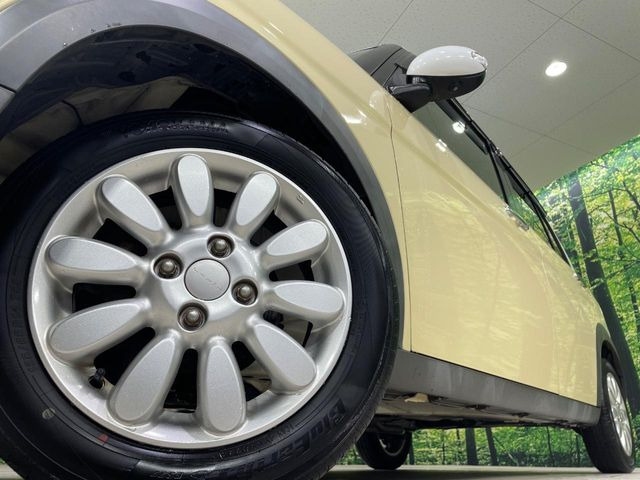 �y����14�C���`�A���~�z�C�[���z�O�ςɃ}�b�`���������A���~�z�C�[���𑕒����Ă���܂��B�e��ЊO�A���~�z�C�[����A�X�^�b�h���X�^�C�����戵�����Ă���܂��B���񂲑��k����������