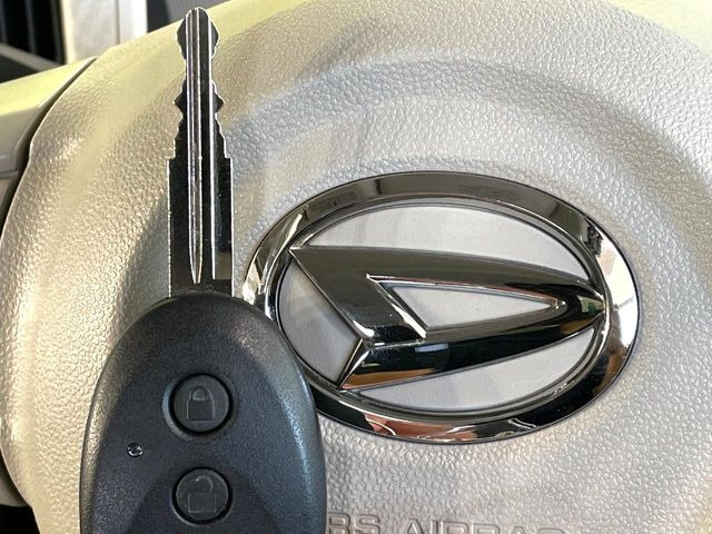 �y�L�[���X�z�������ꂽ�ꏊ����ł��{�^����Ńh�A�̊J���E�{�����ł���̂łƂ��Ă��֗�!�h�A�̌�������ɏ������邱�Ƃ�����܂����