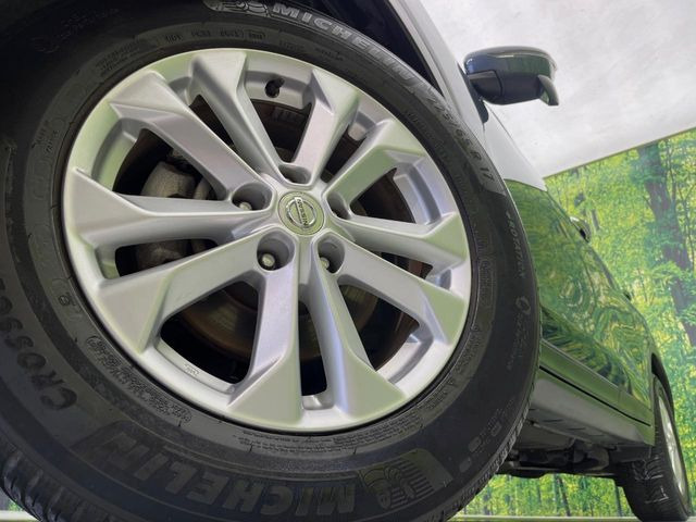 �y����17�C���`�A���~�z�C�[���z�O�ςɃ}�b�`���������A���~�z�C�[���𑕒����Ă���܂��B�e��ЊO�A���~�z�C�[����A�X�^�b�h���X�^�C�����戵�����Ă���܂��B���񂲑��k����������