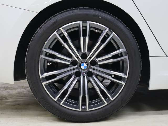 3シリーズセダン320d xドライブ Mスポーツ 4WD