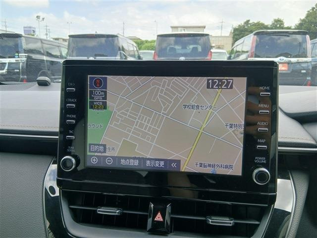 カローラ1.8 ハイブリッド W×B