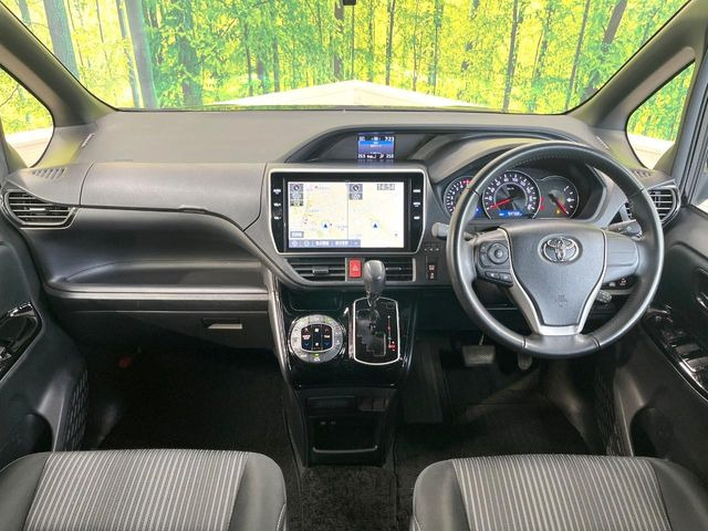 ヴォクシー2.0 ZS