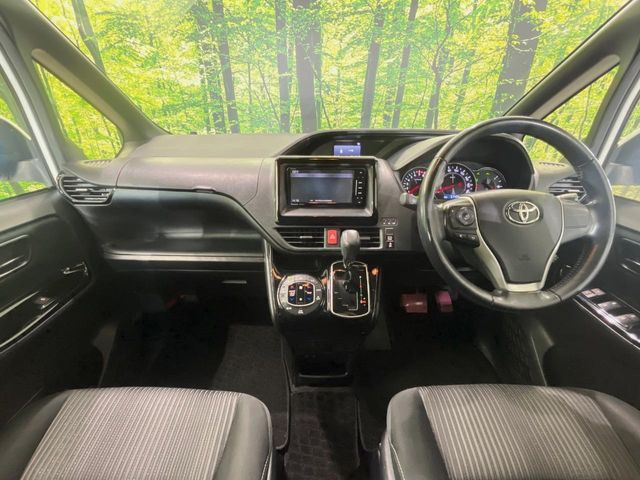 ヴォクシー2.0 ZS
