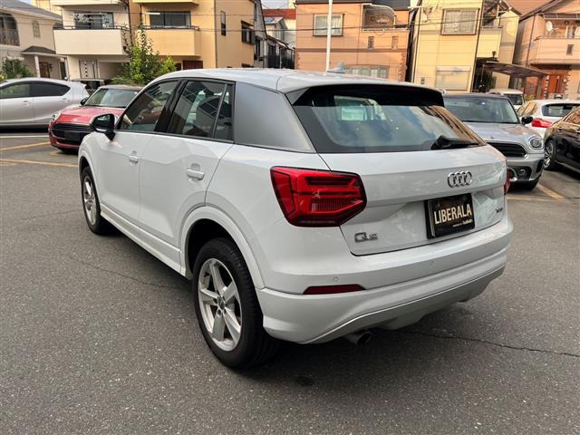 Q21.0 TFSI スポーツ