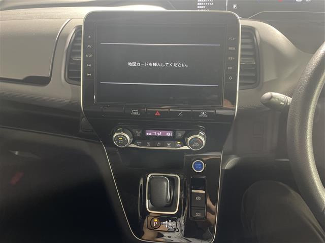 セレナ1.2 e-POWER ハイウェイスターV