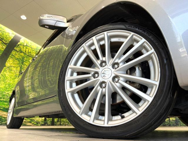 �y����17�C���`�A���~�z�C�[���z�O�ςɃ}�b�`���������A���~�z�C�[���𑕒����Ă���܂��B�e��ЊO�A���~�z�C�[����A�X�^�b�h���X�^�C�����戵�����Ă���܂��B���񂲑��k����������