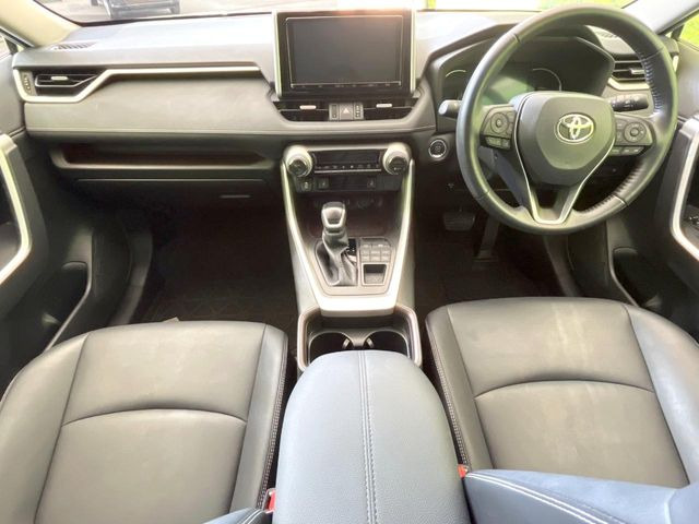 RAV42.0 G 4WD