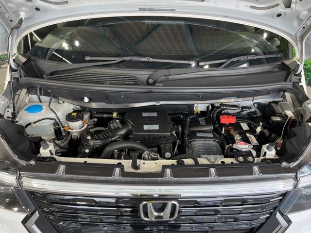 親切・丁寧な専門メカニックスタッフが応対!・車検・点検整備・事故等の修理などアフターサービスも安心。お車のカスタマイズもネクステージのサービススタッフまでご相談ください!