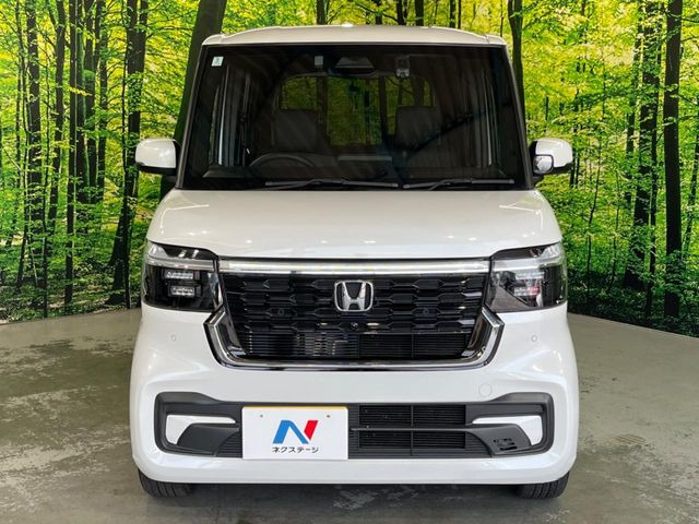 弊社では、全車『修復歴なし』のお車のみ取り扱っております。専任バイヤーによる厳選した仕入れの後、入庫後の車両チェックを行い、ネクステージが認定した高品質な中古車をご提供しております。