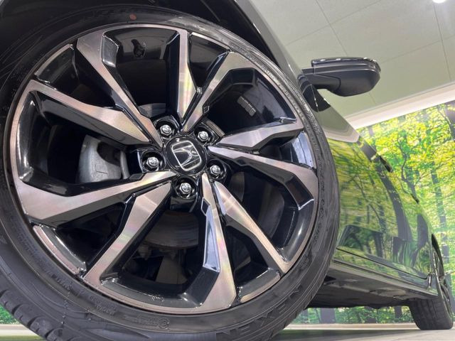 �y����18�C���`�A���~�z�C�[���z�O�ςɃ}�b�`���������A���~�z�C�[���𑕒����Ă���܂��B�e��ЊO�A���~�z�C�[����A�X�^�b�h���X�^�C�����戵�����Ă���܂��B���񂲑��k����������
