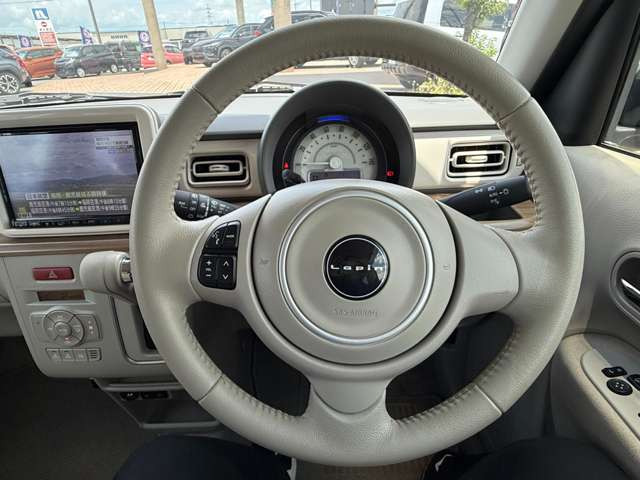 ���W����ɂ͍��i���̒��ÎԂ�V�Ԃ��������ł����W���䐔100��̑�^�W����֐��񂲗��X����������