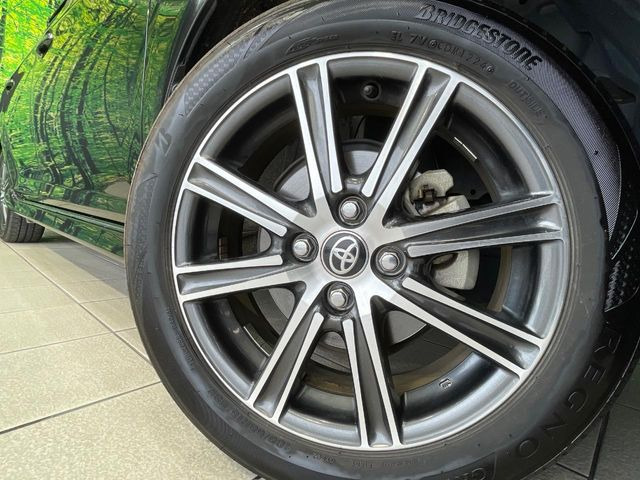 �y����16�C���`�A���~�z�C�[���z�O�ςɃ}�b�`���������A���~�z�C�[���𑕒����Ă���܂��B�e��ЊO�A���~�z�C�[����A�X�^�b�h���X�^�C�����戵�����Ă���܂��B���񂲑��k����������