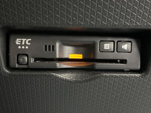 【ETC】高速道路の料金所をストレスなく通過!話題のスポットやサービスエリアに多い「スマートIC」利用時は必須のアイテムです。当店でセットアップを実施、ご納車当日からすぐにご利用いただけます!