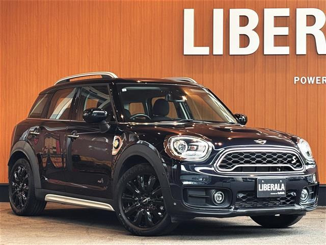 ミニクロスオーバークーパー S E オール4 4WD