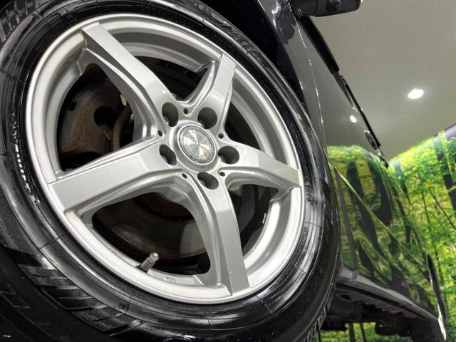 �y16�C���`�A���~�z�C�[���z�O�ςɃ}�b�`�����A���~�z�C�[���𑕒����Ă���܂��B�e��A���~�z�C�[����A�X�^�b�h���X�^�C�����戵�����Ă���܂��B���񂲑��k����������