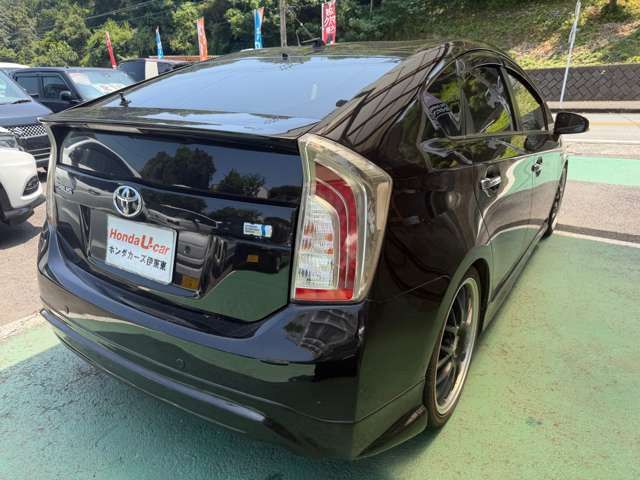 プリウス1.8 S