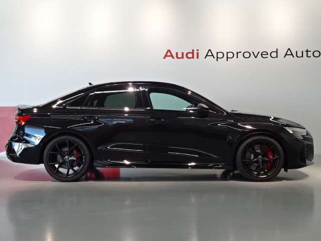 RS3セダン2.5 4WD