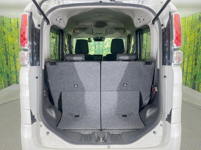 普段のお買い物や通勤、送迎等に十分な荷室スペースを確保しております。セカンドシートを倒すと、大きな荷物の積載も可能です♪