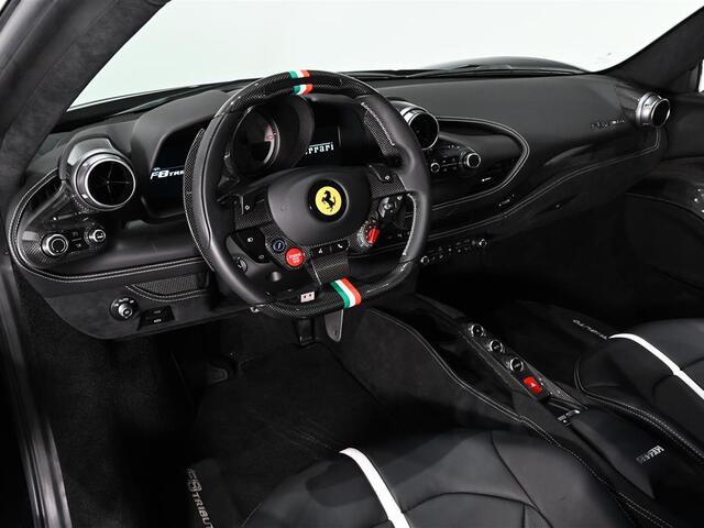 F8トリブート