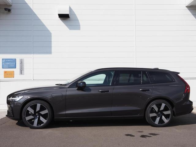 V60ウルトラ T6  AWD プラグインハイブリッド 4WD