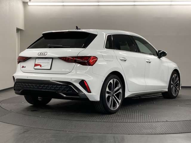 A3スポーツバック30 TFSI Sライン