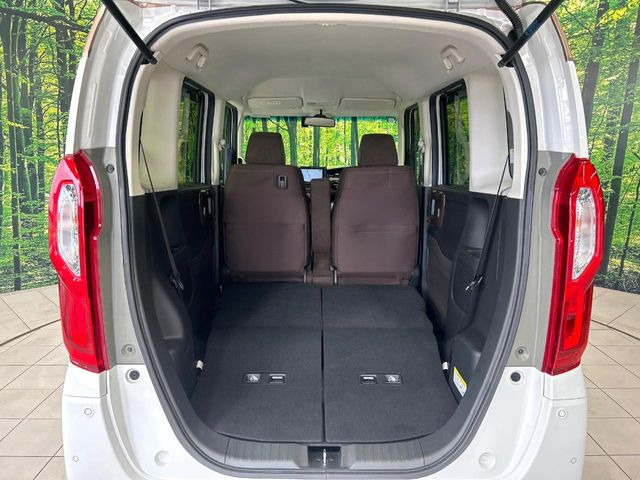 普段のお買い物や通勤、送迎等に十分な荷室スペースを確保しております。セカンドシートを倒すと、大きな荷物の積載も可能です♪