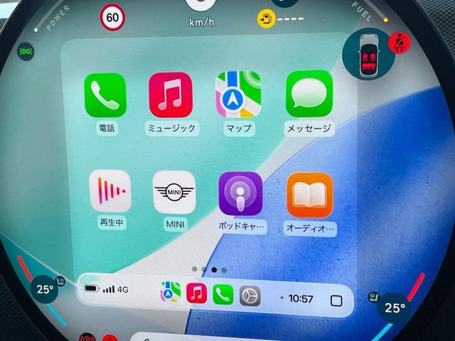 ��Apple Car Play:�X�}�z�Ƃ̗L���ڑ��ŁA�i�r�E�I�[�f�B�I�Đ��ȂǃX�}�z�̃A�v���@�\����ʂł��g����֗��@�\�ł�!