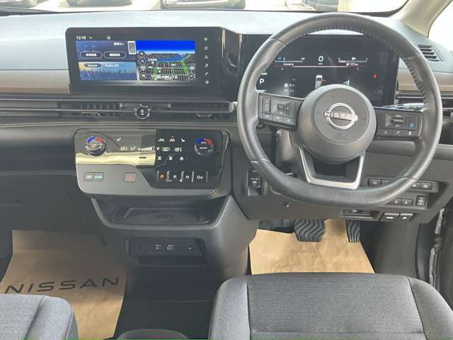 セレナ1.4 e-POWER ハイウェイスターV