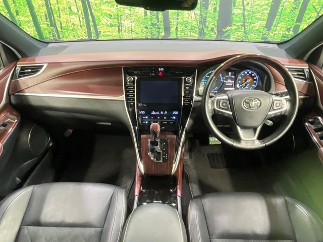 ハリアー2.5 ハイブリッド E-Four プレミアム アドバンスドパッケージ 4WD