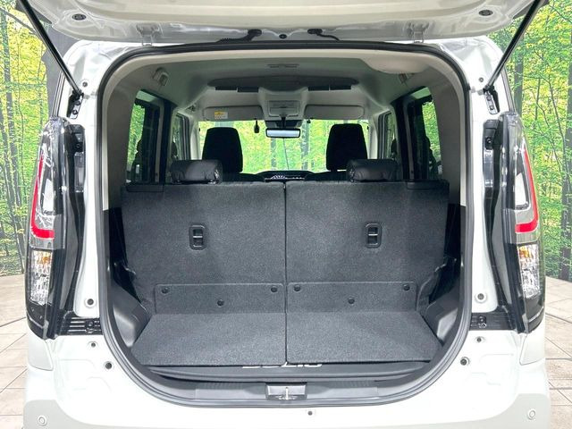 普段のお買い物や通勤、送迎等に十分な荷室スペースを確保しております。セカンドシートを倒すと、大きな荷物の積載も可能です♪