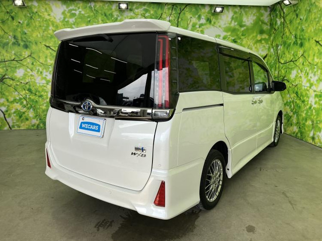 ノア1.8 ハイブリッド Si W×B III