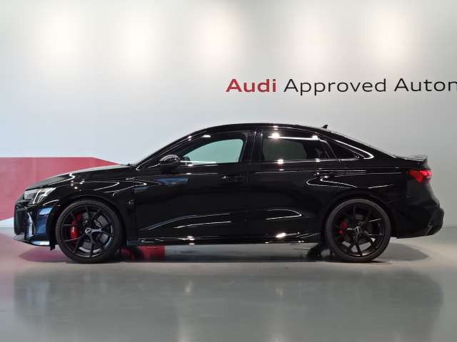 RS3セダン2.5 4WD