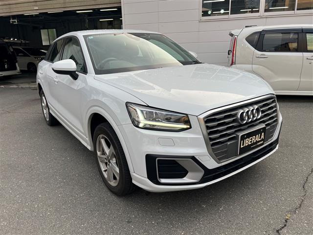 Q21.0 TFSI スポーツ