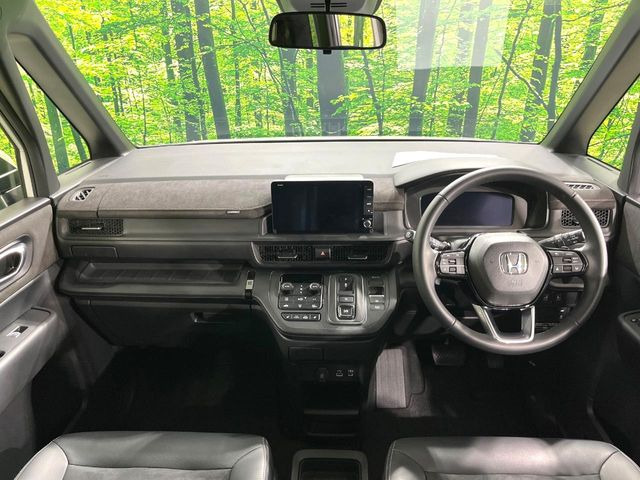 ステップワゴン2.0 e:HEV スパーダ プレミアムライン