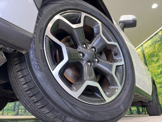 �y����17�C���`�A���~�z�C�[���z�O�ςɃ}�b�`���������A���~�z�C�[���𑕒����Ă���܂��B�e��ЊO�A���~�z�C�[����A�X�^�b�h���X�^�C�����戵�����Ă���܂��B���񂲑��k����������