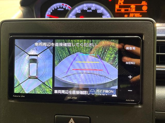 �y�S���ʃ��j�^�[�p�J�����z��p�̃J�����ɂ��A�ォ�猩���낵���悤�Ȏ��_��360�x�N���}�̎��͂��m�F���邱�Ƃ��ł��܂������p�������m�F���₷���A�����ꏊ�ł̐؂�Ԃ��⒓�Ԃ��X���[�Y�ɍs���܂��B