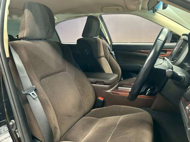 �^�]�Ȃ��L�X�Ƃ��Ă���^�]���₷�������������Ă��܂��������N���[�j���O�����{�ς݂ł��B