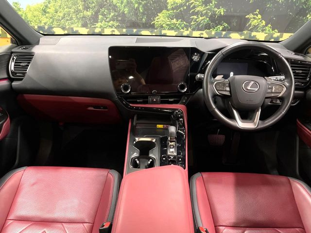 NX350h バージョンL