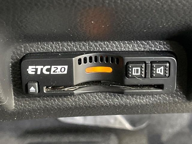 【ETC】高速道路の料金所をストレスなく通過!話題のスポットやサービスエリアに多い「スマートIC」利用時は必須のアイテムです。当店でセットアップを実施、ご納車当日からすぐにご利用いただけます!
