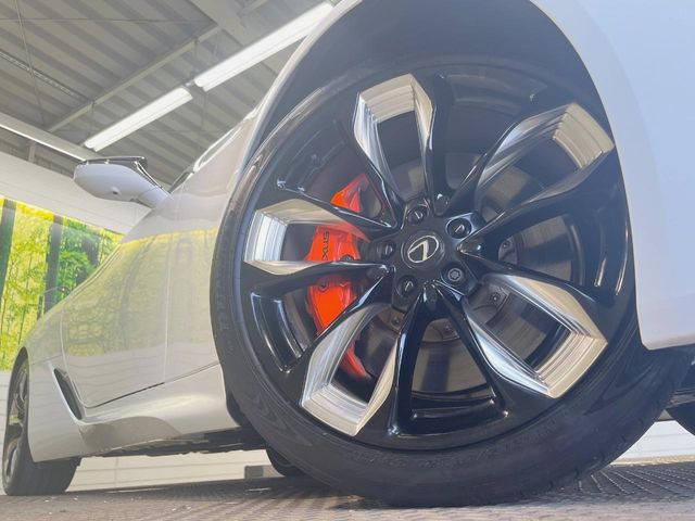�y����21�C���`�A���~�z�C�[���z�O�ςɃ}�b�`���������A���~�z�C�[���𑕒����Ă���܂��B�e��ЊO�A���~�z�C�[����A�X�^�b�h���X�^�C�����戵�����Ă���܂��B���񂲑��k����������