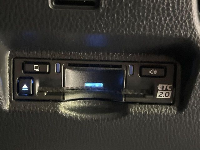 【ETC】高速道路の料金所をストレスなく通過!話題のスポットやサービスエリアに多い「スマートIC」利用時は必須のアイテムです。当店でセットアップを実施、ご納車当日からすぐにご利用いただけます!
